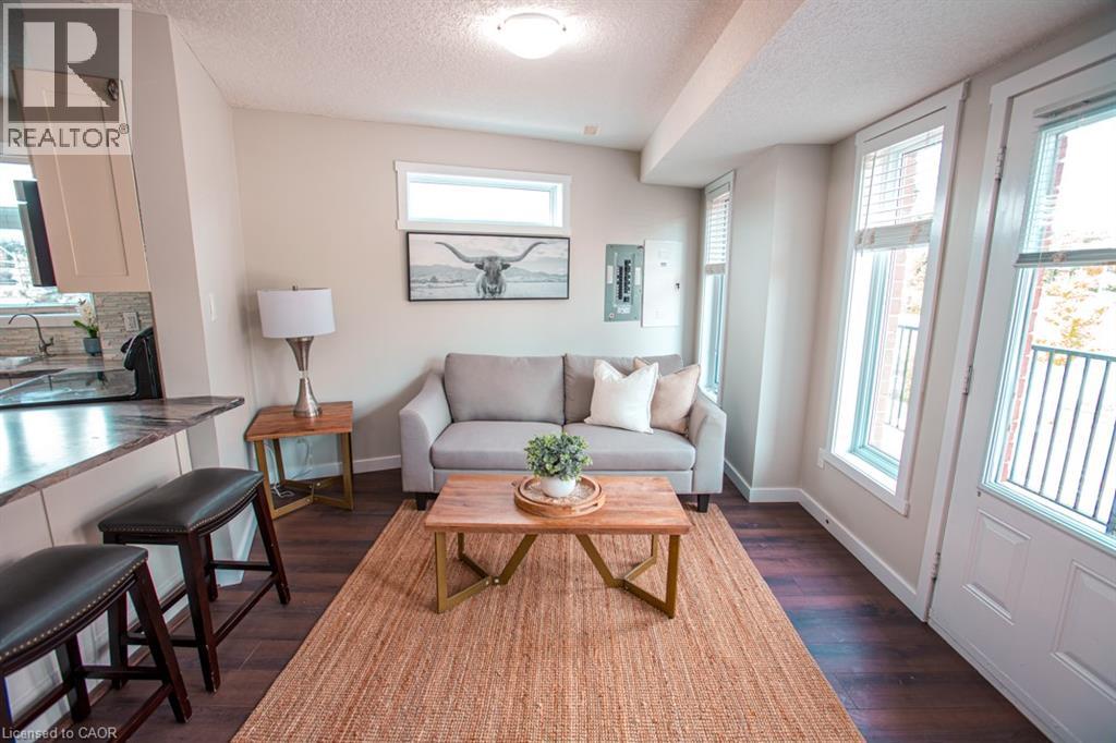 489 EAST Avenue Unit# B