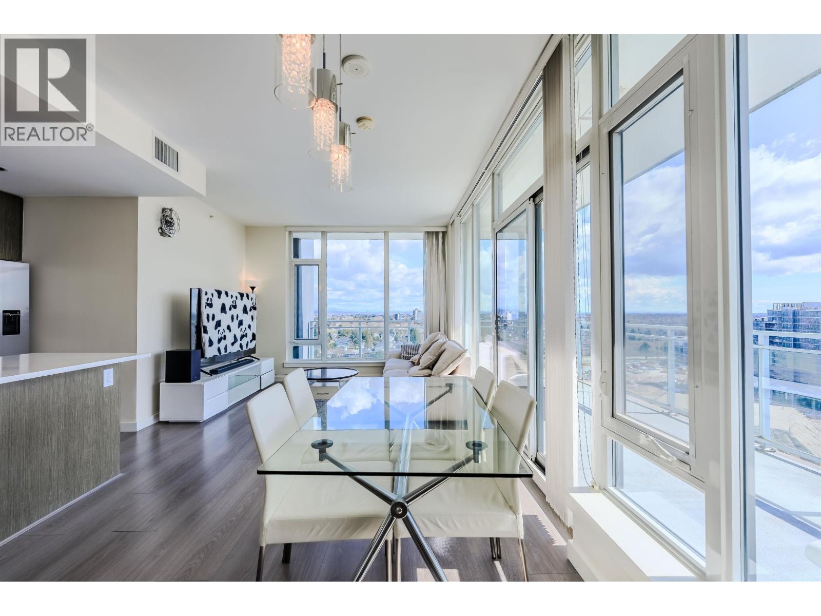 PH 1705 8677 CAPSTAN WAY