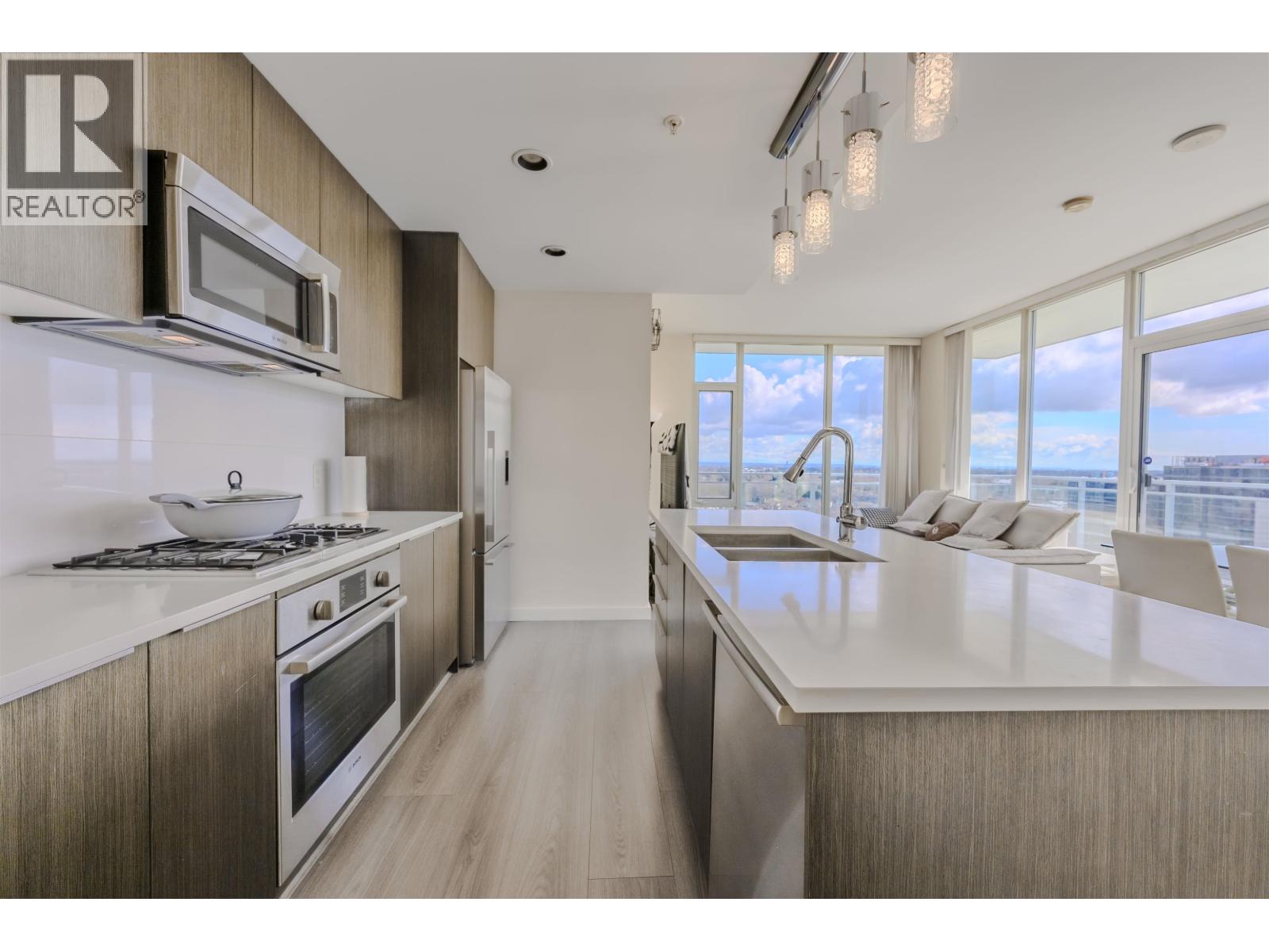 PH 1705 8677 CAPSTAN WAY