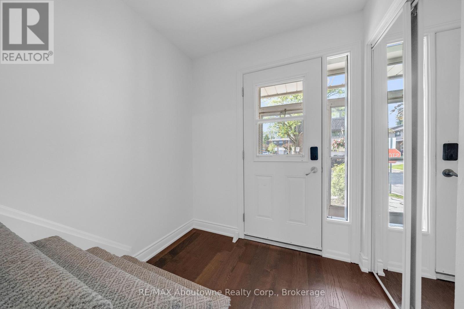 35 - 1270 GAINSBOROUGH DRIVE