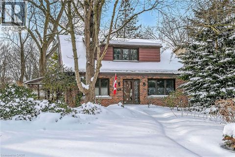842 FOREST GLEN Avenue Burlington ON L7T2L2