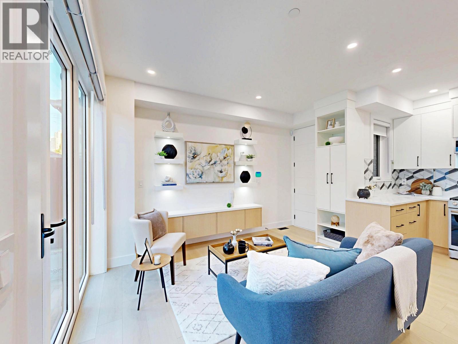 2 3425 ARCHIMEDES STREET