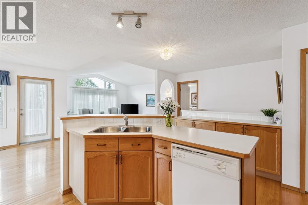 614 Sierra Madre Court SW