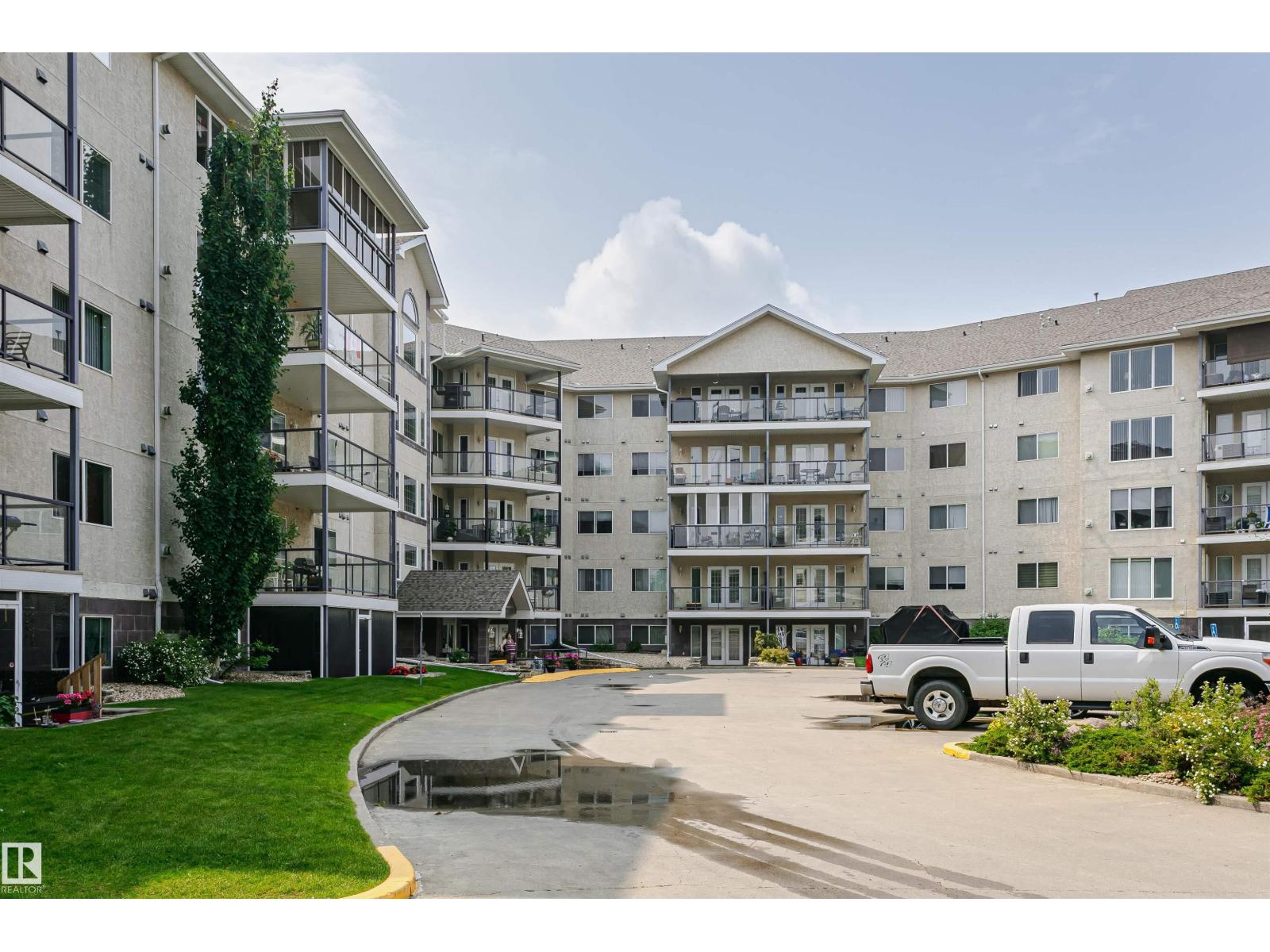 #413 237 YOUVILLE DR E NW