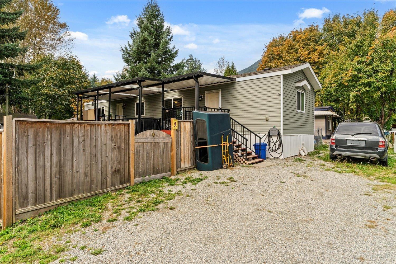 9 41711 TAYLOR ROAD