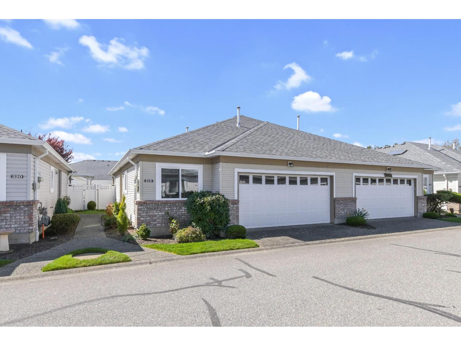 218 8485 YOUNG ROAD|Chilliwack Proper South