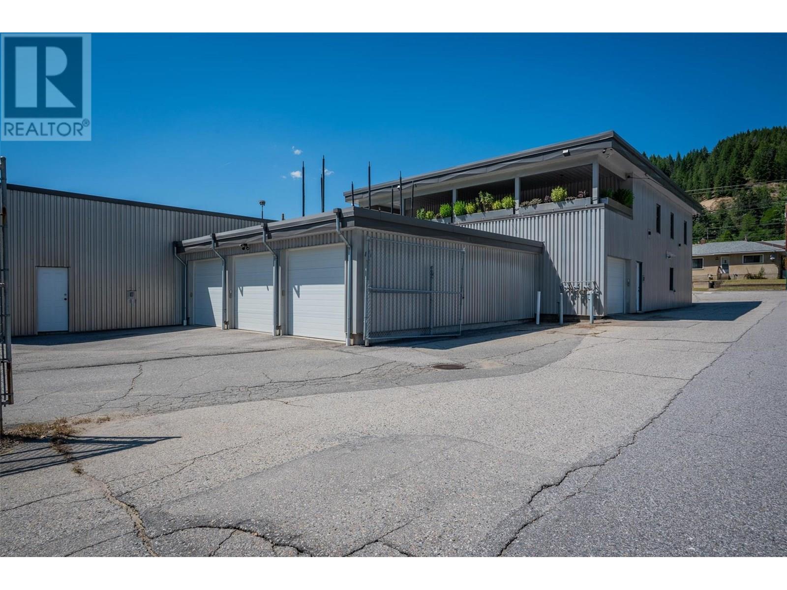 3160 Highway Drive