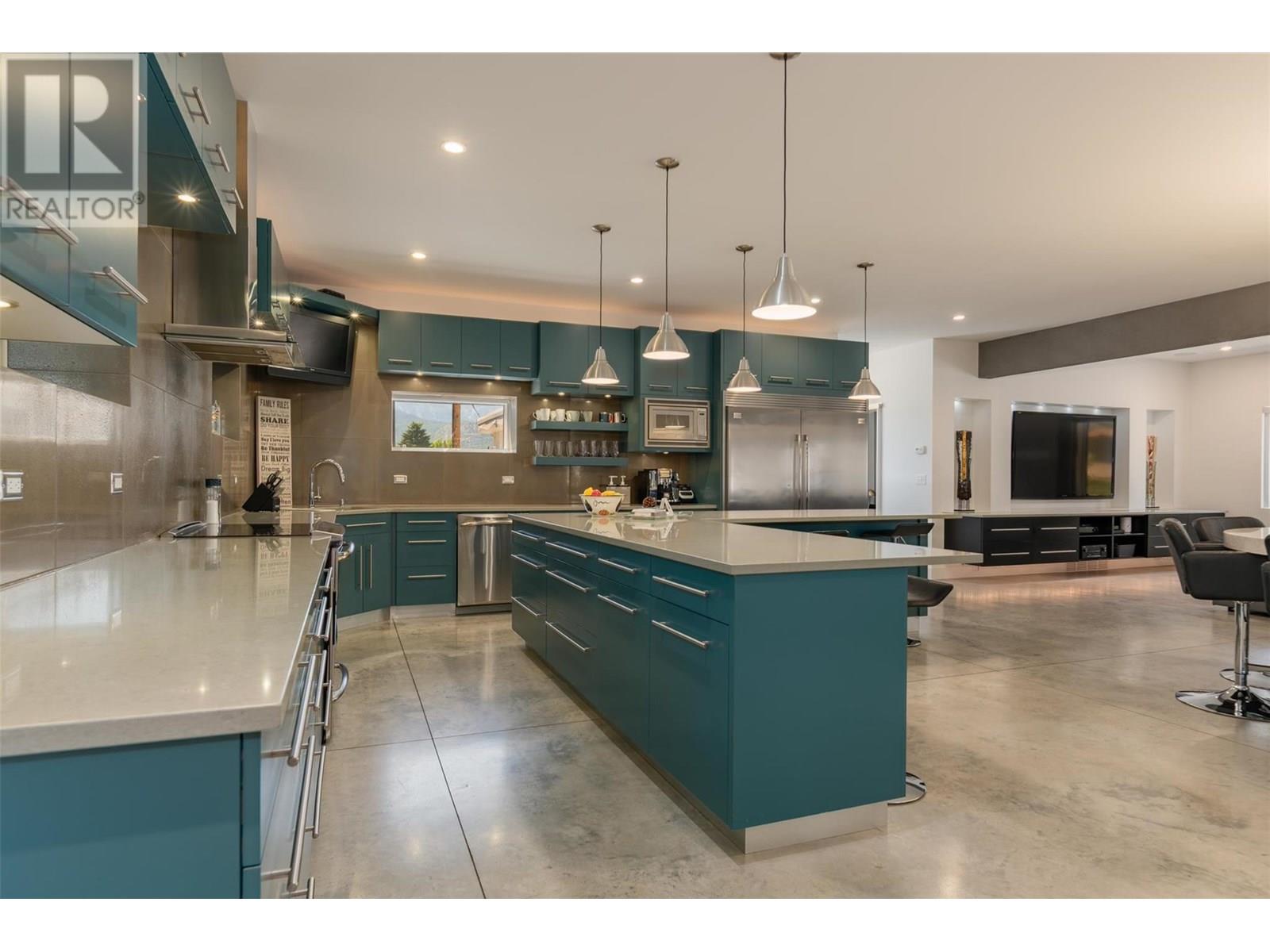 3160 Highway Drive