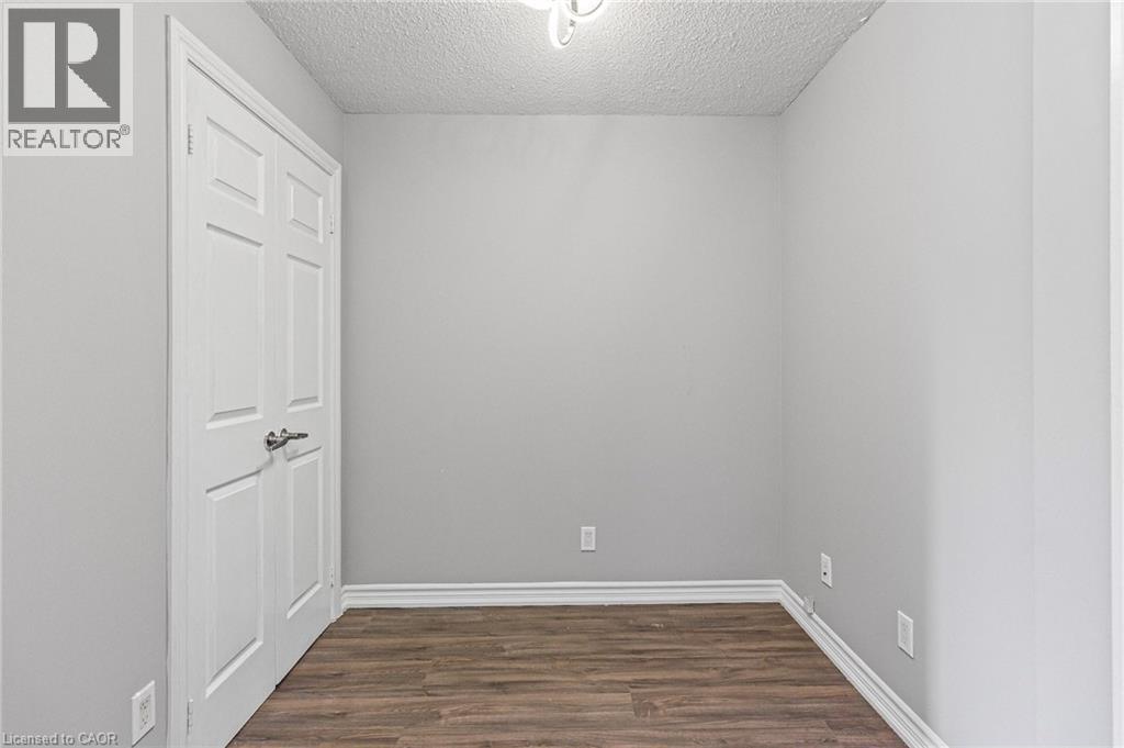 310 BURNHAMTHORPE Road W Unit# 401