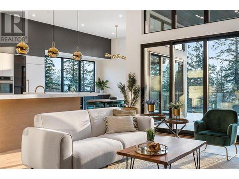 10218 Beacon Hill Drive Lake Country BC V4V0A9