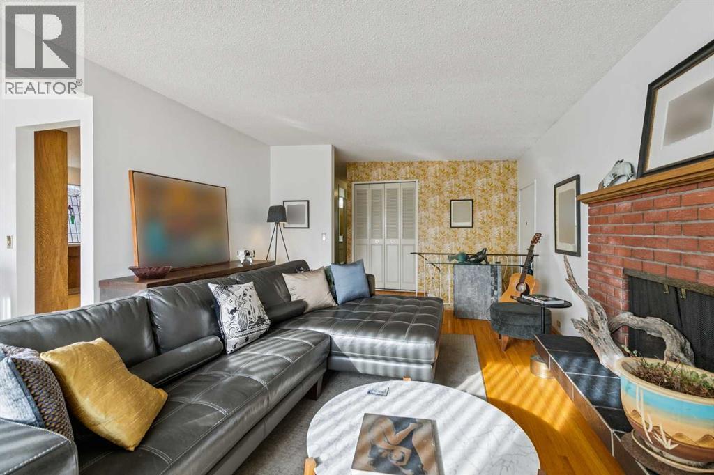 10712 Mapleshire Crescent SE