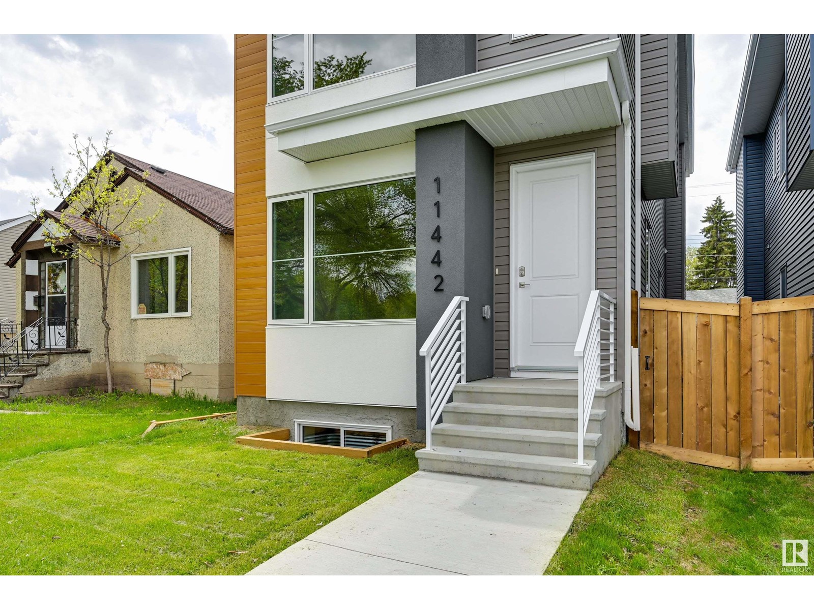 11442 70 ST NW