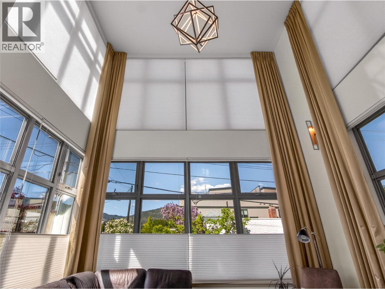 433 Churchill Avenue Unit# 101