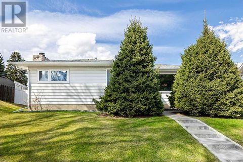 7419 Huntertown Crescent NW Calgary AB T2K4K3