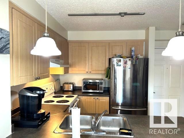 #212 616 MCALLISTER LO SW