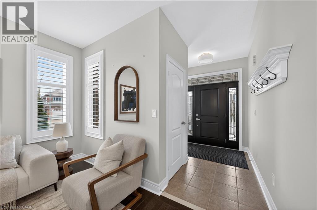 405 RIDEAU RIVER Street