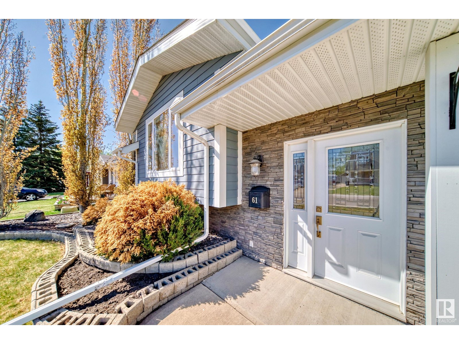 61 WOODBINE RD