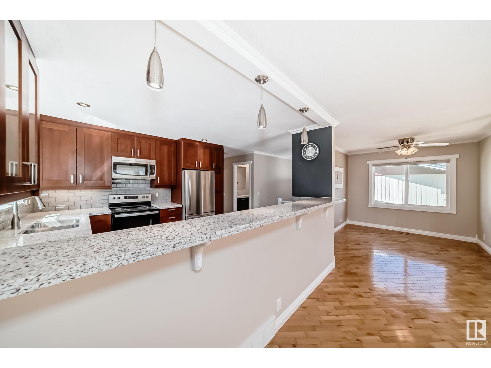 61 WOODBINE RD