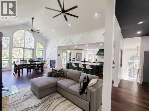 3897 Gallaghers Grange Kelowna BC V1W3Z9