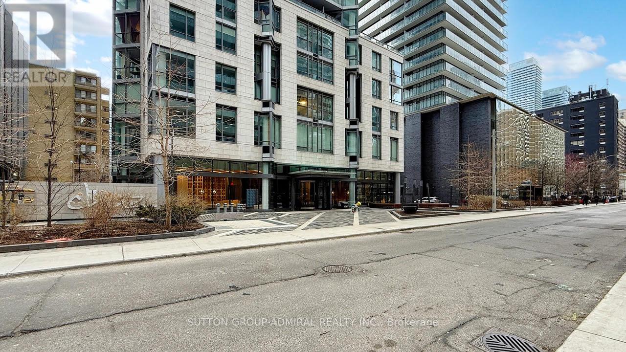 2912 - 45 CHARLES STREET E