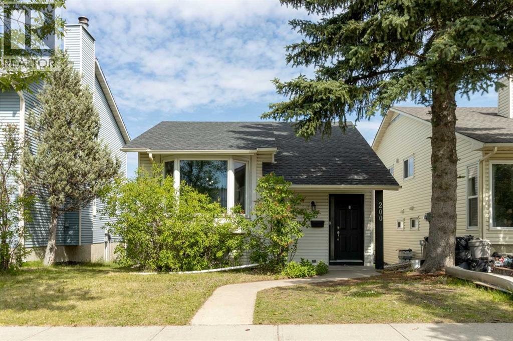 200 Macewan Glen Drive NW