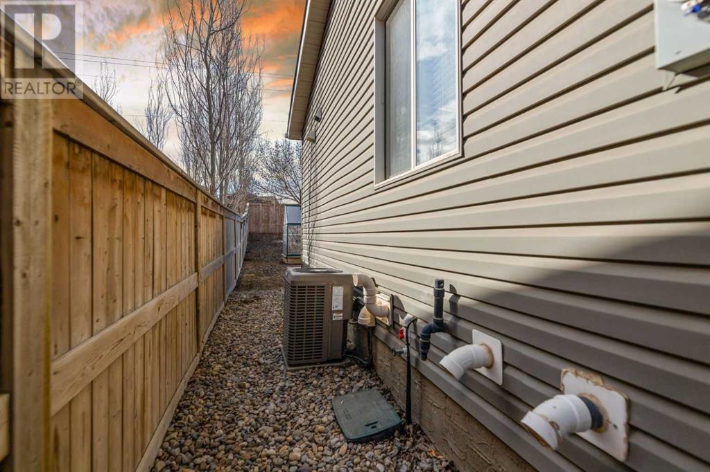 120 West Creek Green