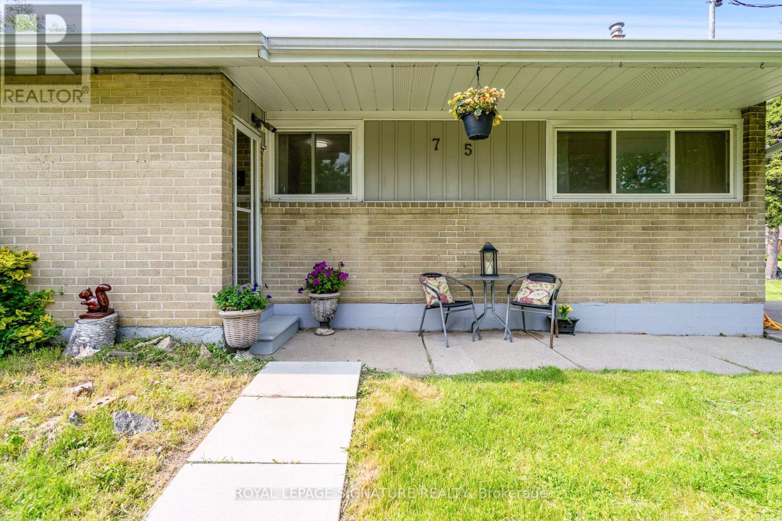 75 SAMSON CRESCENT