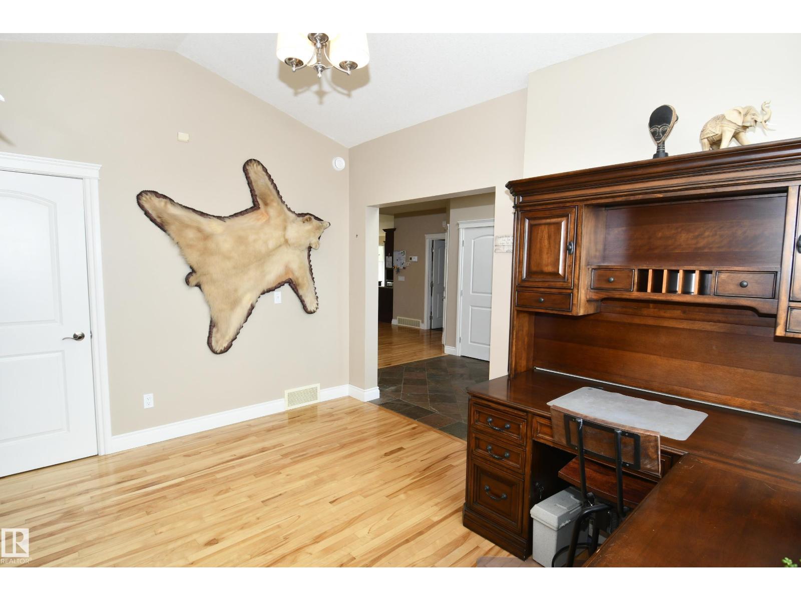 67 SHORES DR