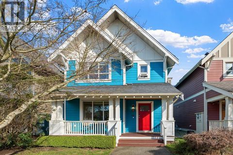 245 HOLLY AVENUE New Westminster BC V3M0B3