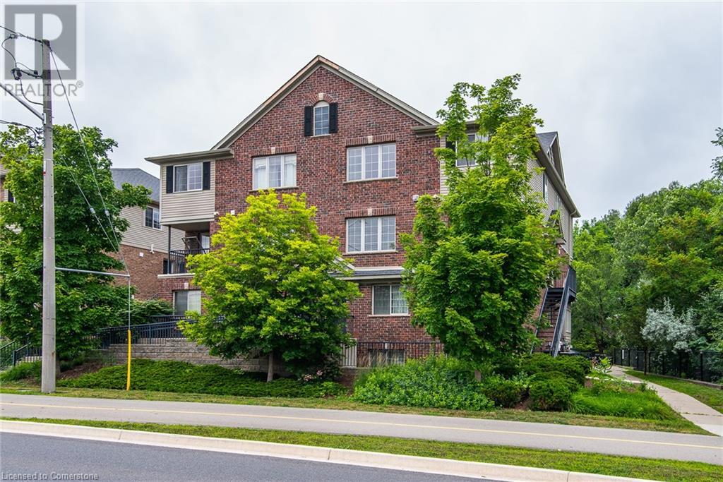 950 HIGHLAND Drive W Unit# 32