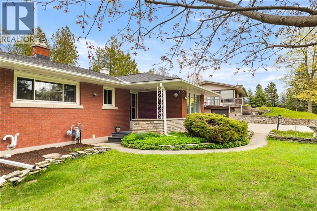 24 GRAND HILL Drive