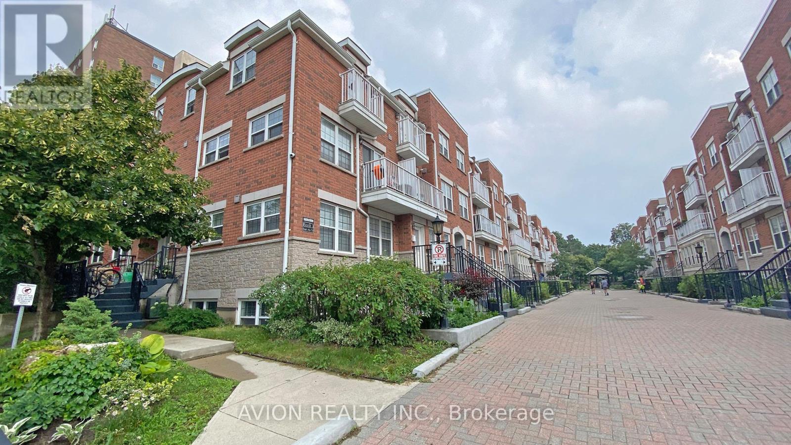 111 - 37 FOUR WINDS DRIVE