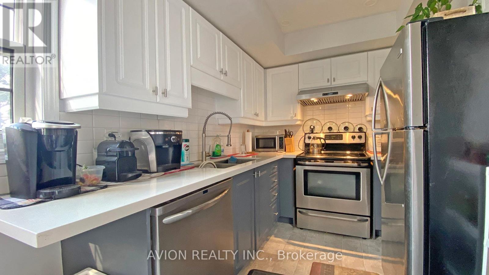 111 - 37 FOUR WINDS DRIVE