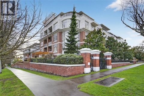 415 999 Burdett Ave Victoria BC V8V3G7