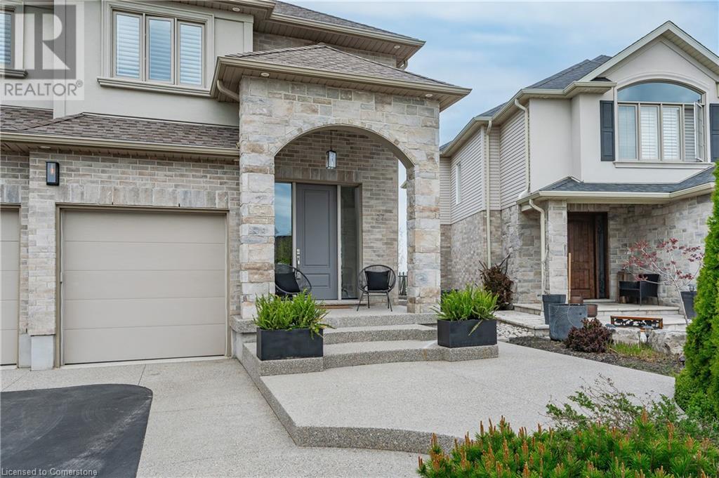 27 MCWILLIAMS Court