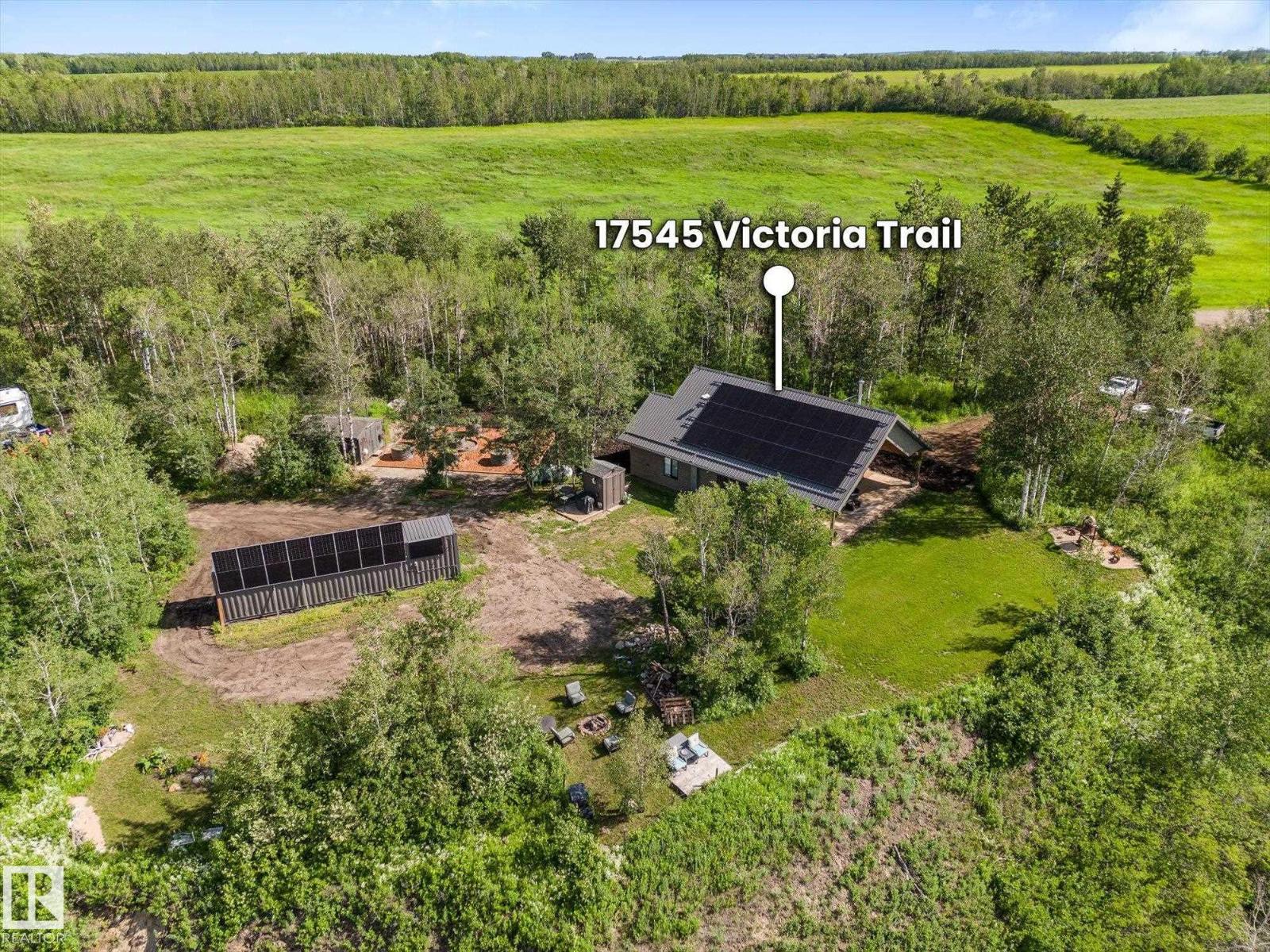 17545 VICTORIA TR