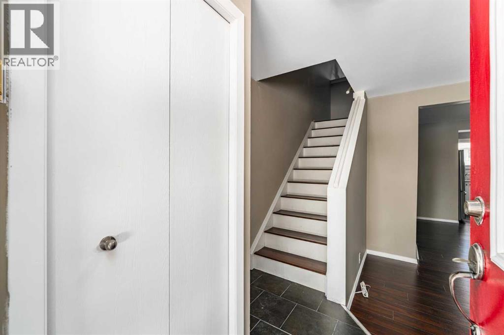 12 Woodhill Road SW