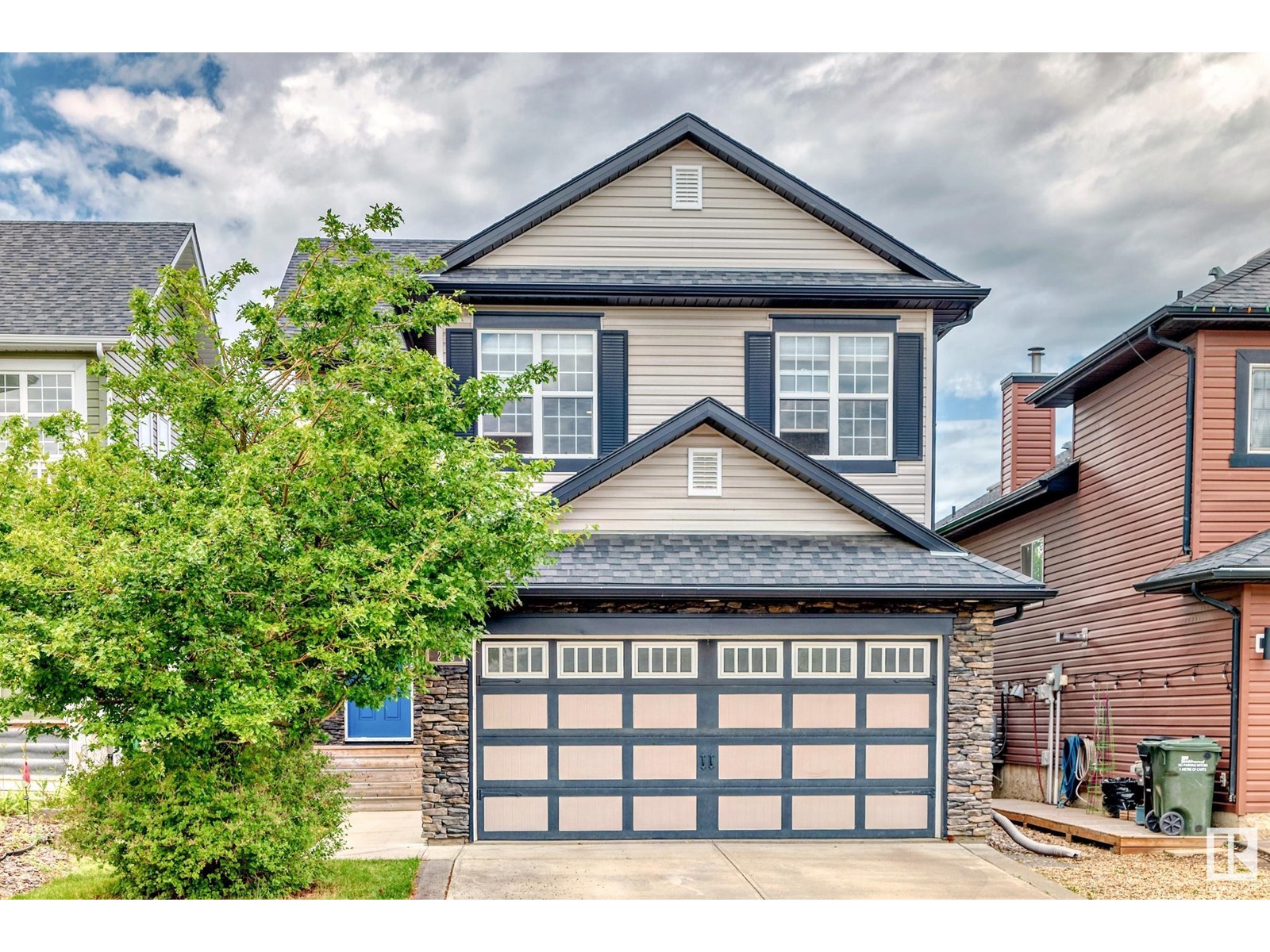 240 Ascott CR