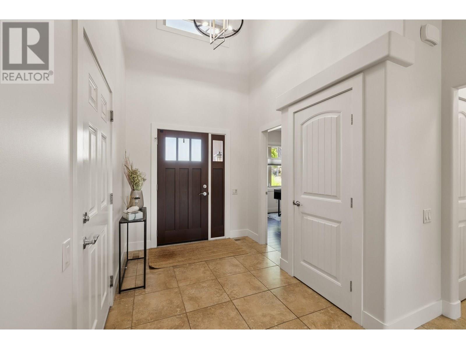 2450 Selkirk Drive Unit# 23