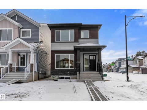 20719 43 AV NW Edmonton AB T6M3E9