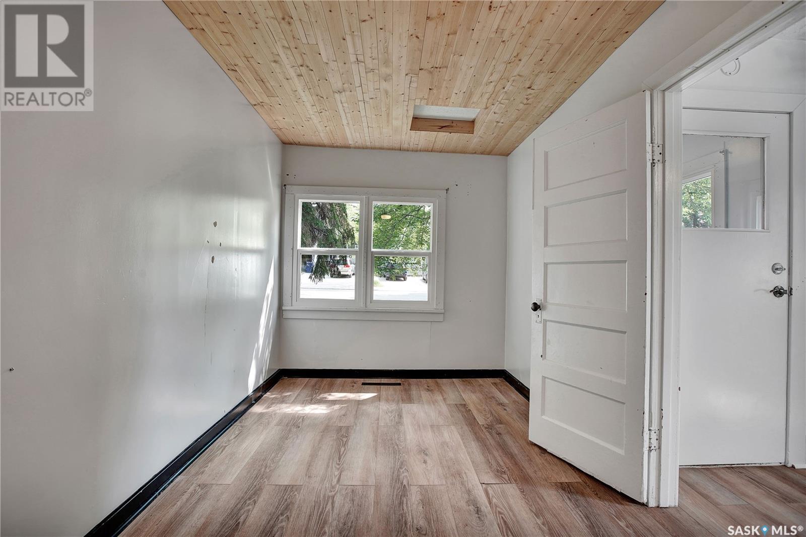219 K AVENUE N