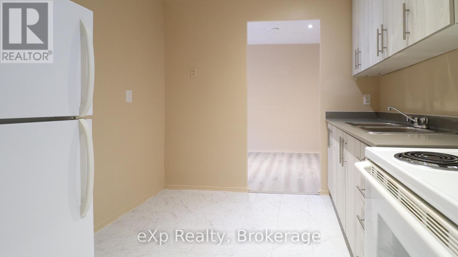 205 - 84 SECOND STREET