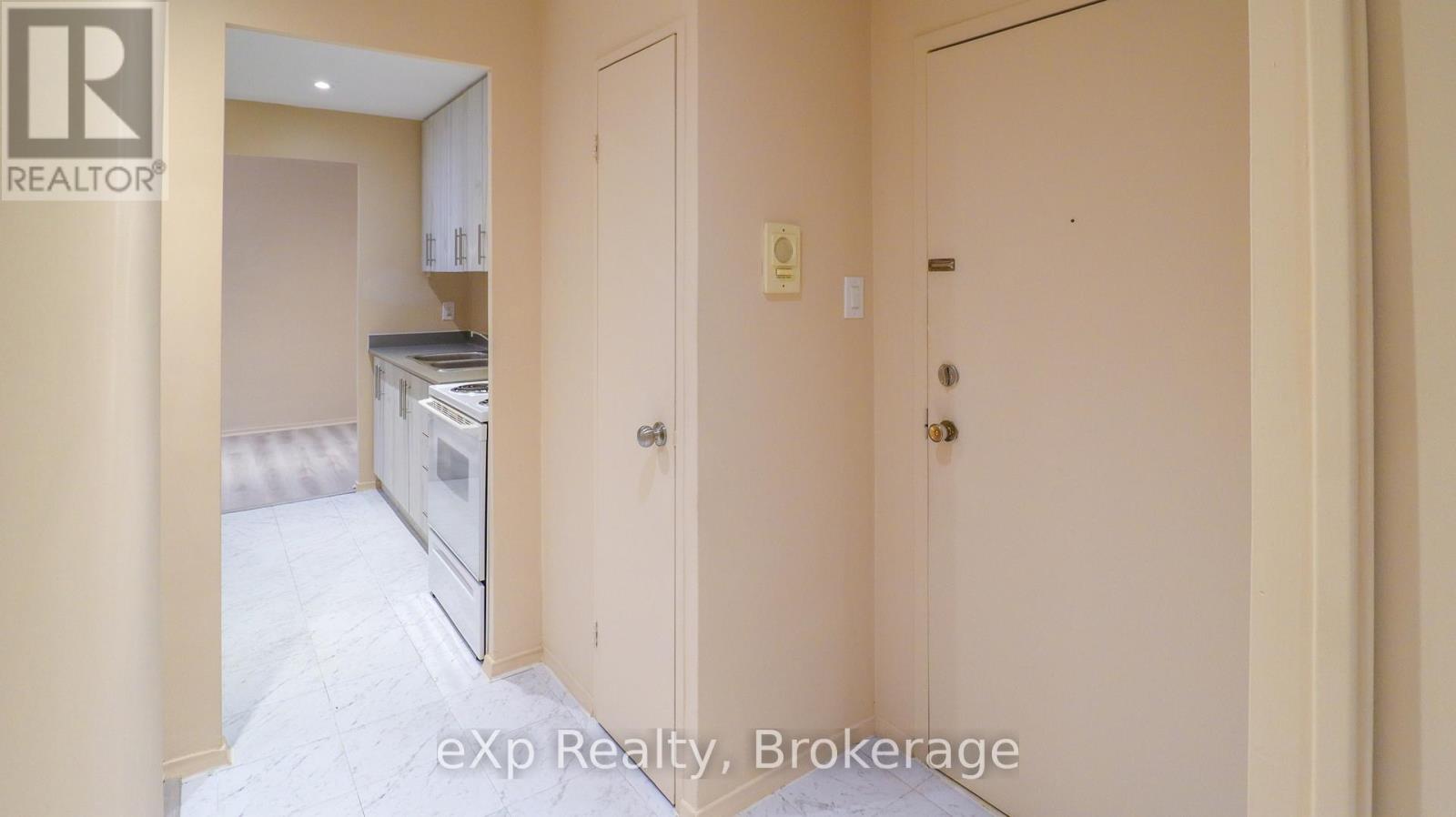 205 - 84 SECOND STREET