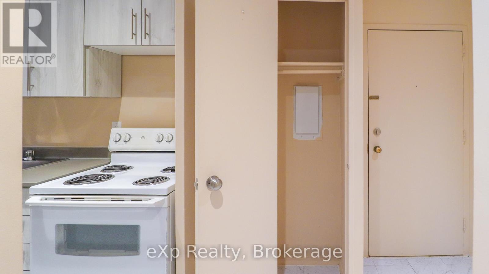 205 - 84 SECOND STREET