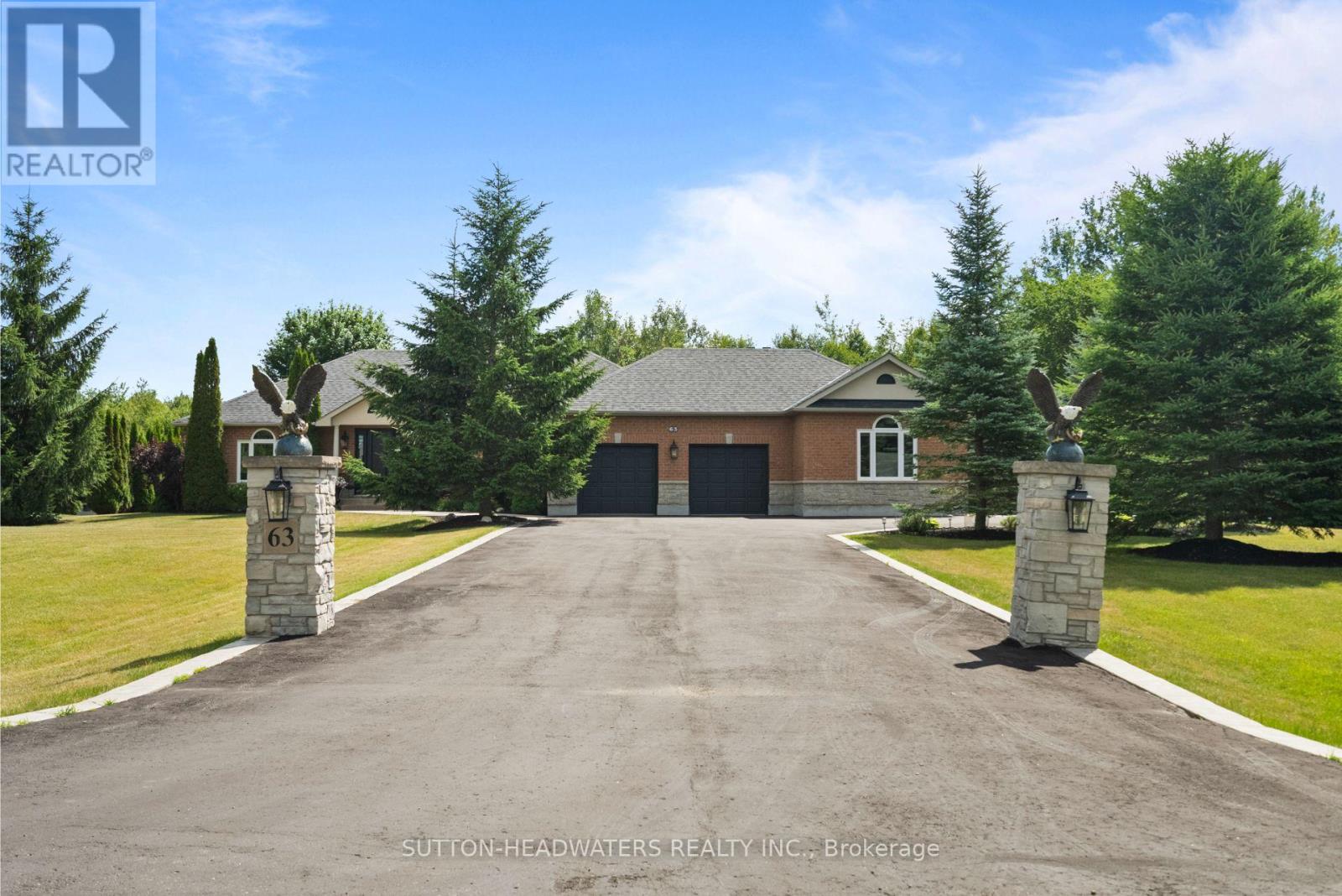 63 BROOKHAVEN CRESCENT
