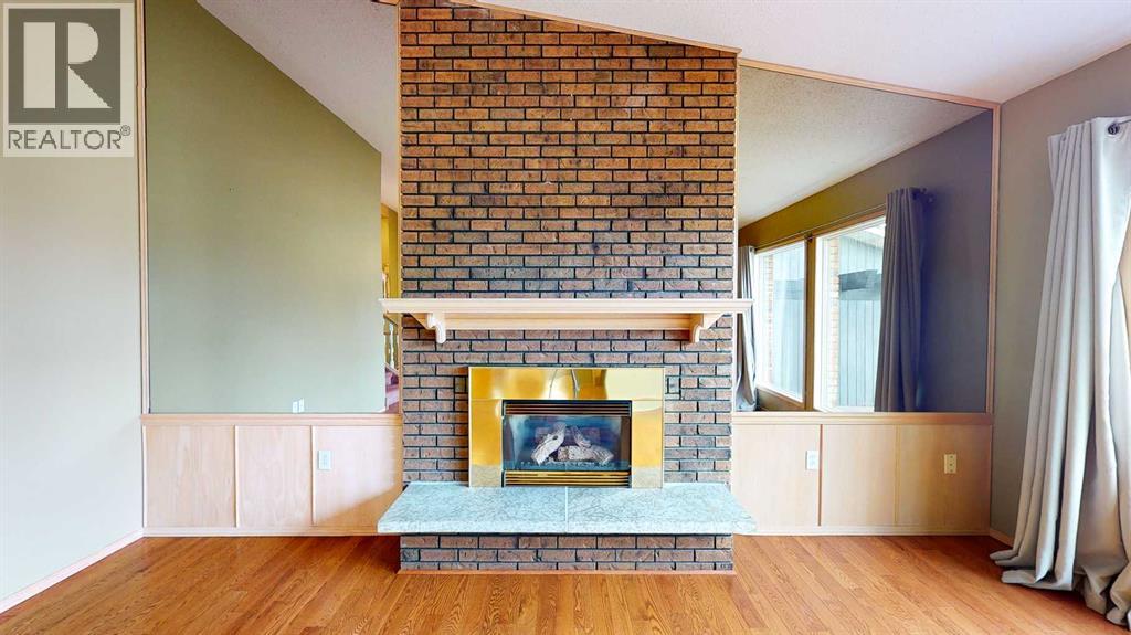 37 Buttercup Court SE