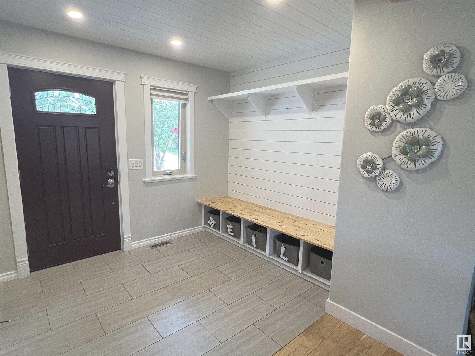354 WILD ROSE WY NW