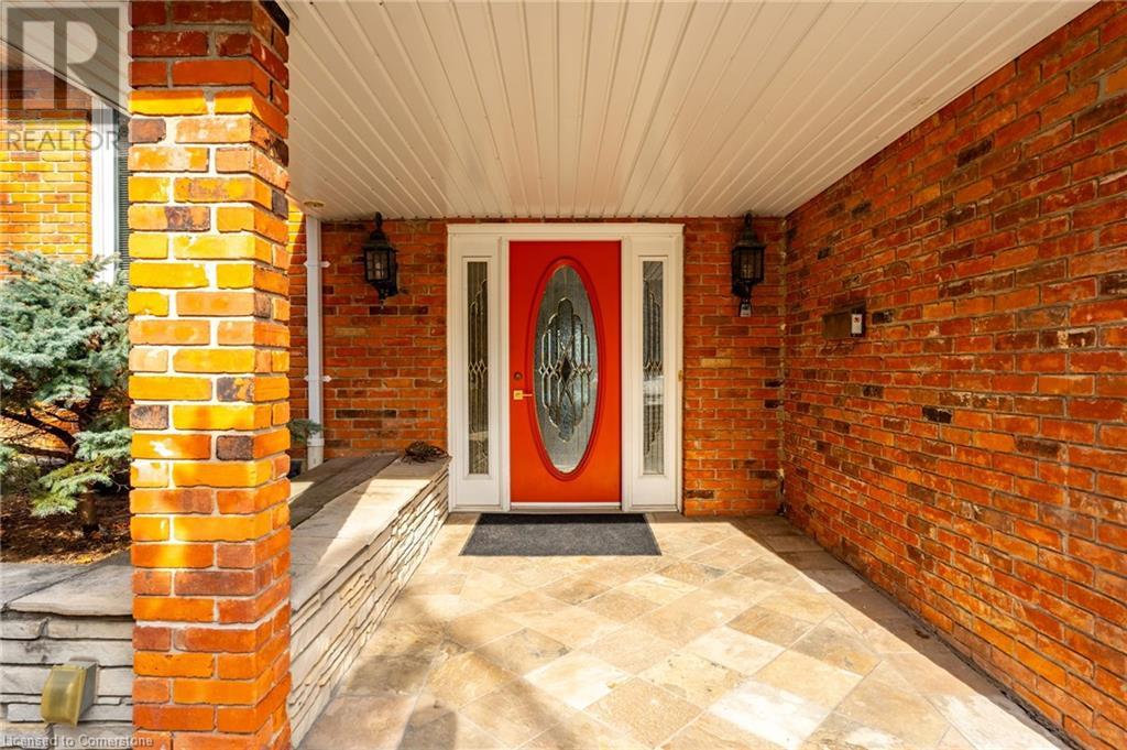 887 MONTGOMERY Drive