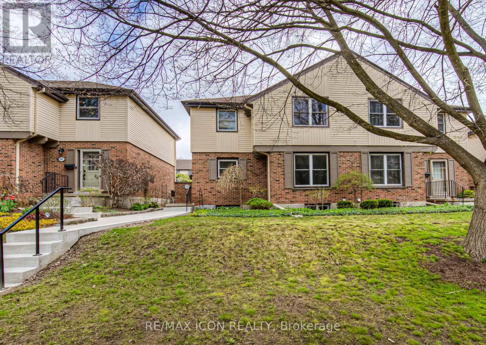 5 - 100 MCDOUGALL ROAD