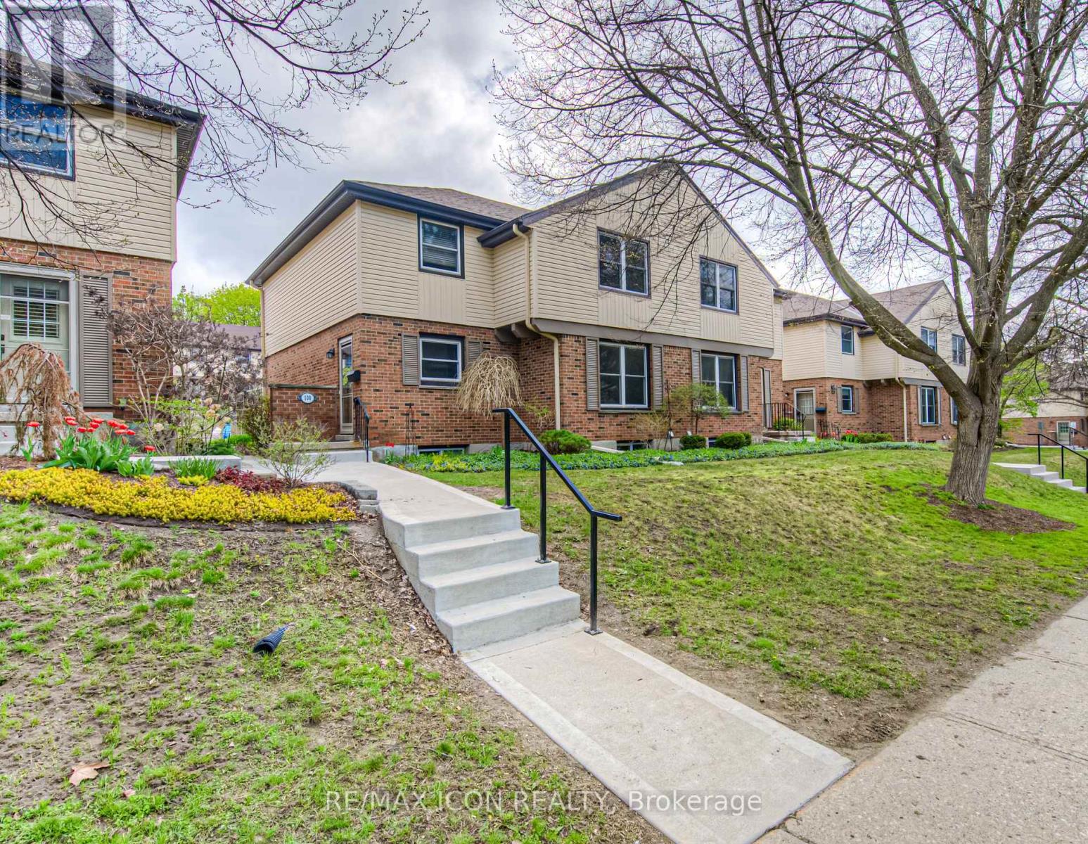 5 - 100 MCDOUGALL ROAD